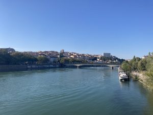 Le quartier de La Croix-Rousse depuis le Rhône : The Croix-Rousse neighbourhood seen from the river Rhône