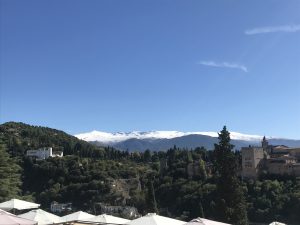 La primera nieve sobre las montañas