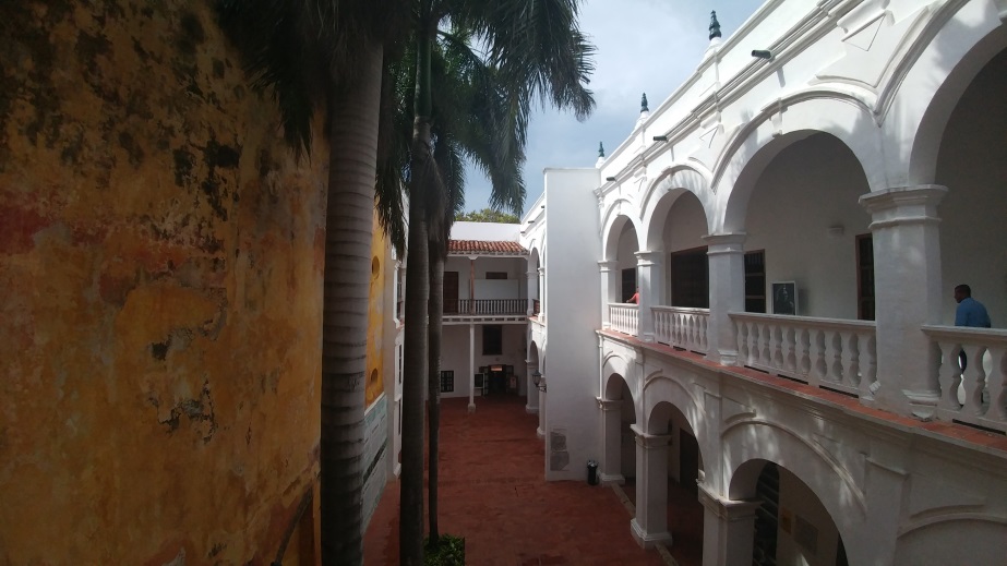 in-cartagena-looking-at-the-colonial-buildings