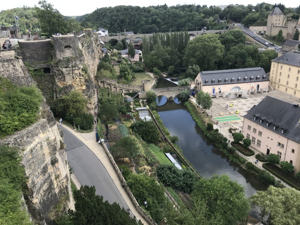 Luxembourg 1