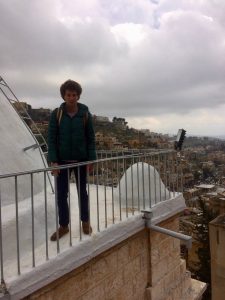 أنا على سطح كنيسة الخضر- On top of the roof of the Church of St George in Salt. 