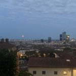 La super lune bleue sur Lyon depuis chez moi : The super blue moon over Lyon seen from my house