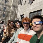 Mes ami.e.s et moi à l'Oratoire prêt.e.s pour l'éclipse